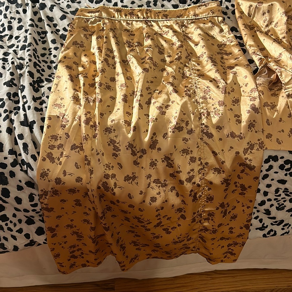 Flower skirt ZARA size L part of set